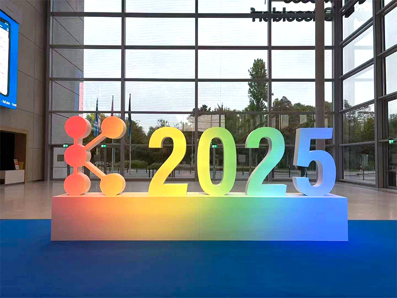 The Power of Plastics: Green · Intelligent · Responsible